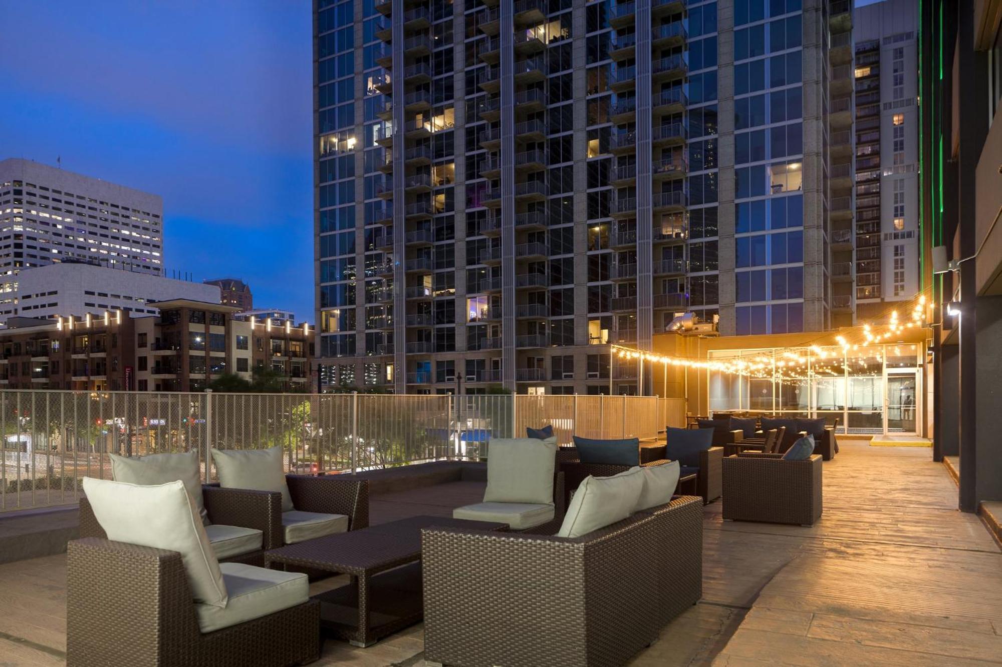 Holiday Inn Houston Downtown By Ihg Екстериор снимка