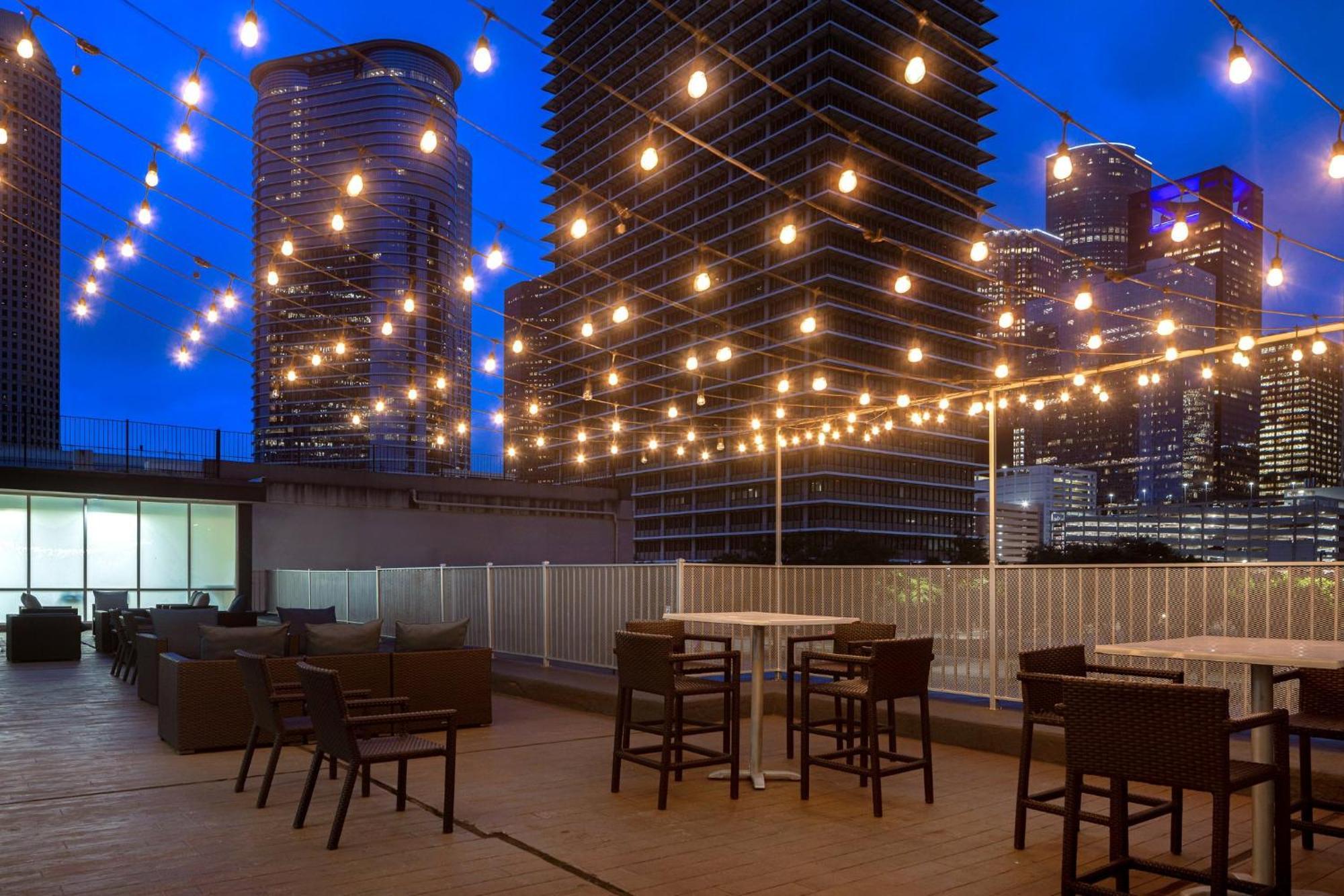 Holiday Inn Houston Downtown By Ihg Екстериор снимка